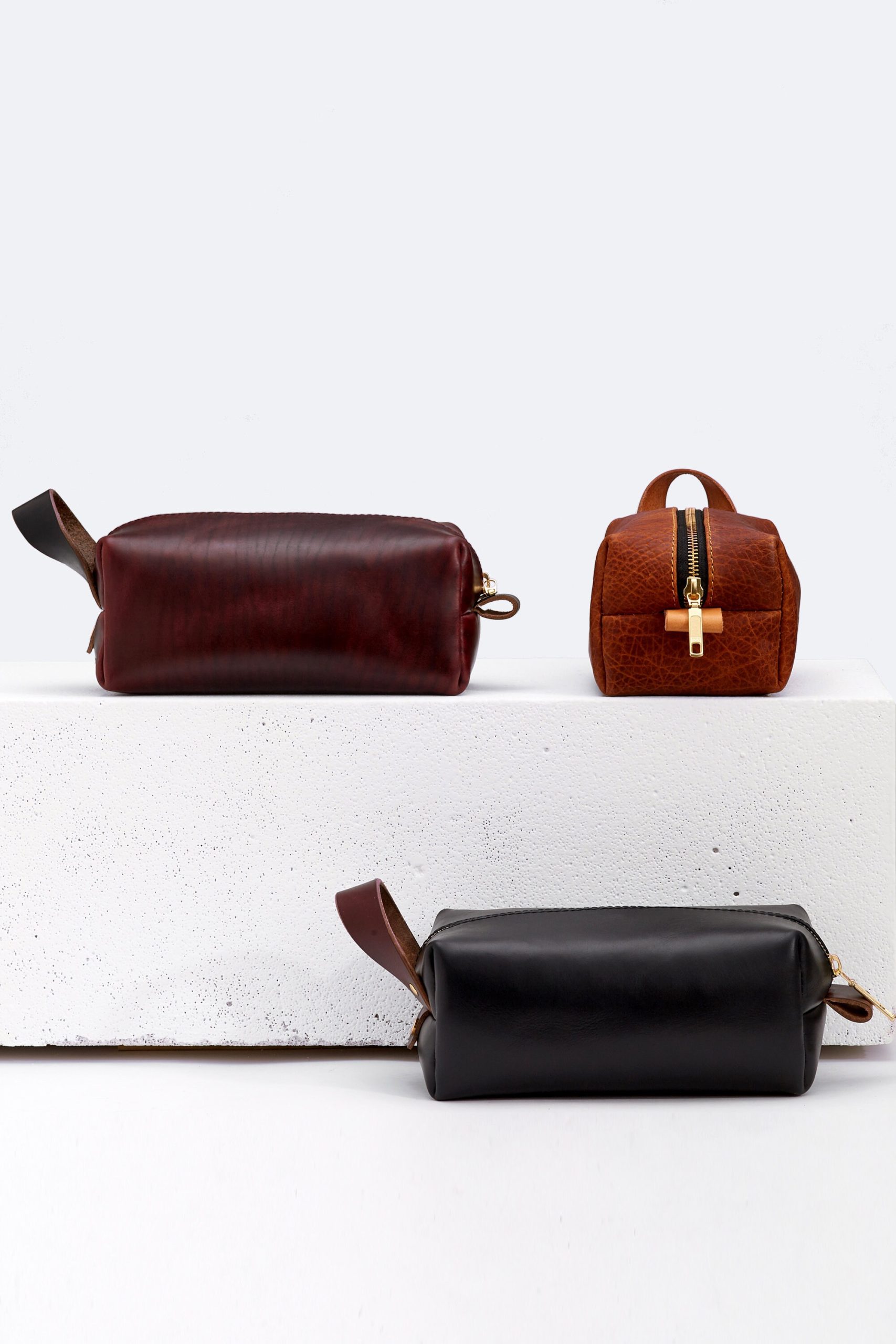 Horween Black Chromexcel Leather Dopp Kit Bag / Horween Black Chromexcel Leather Dopp Kit Bag /