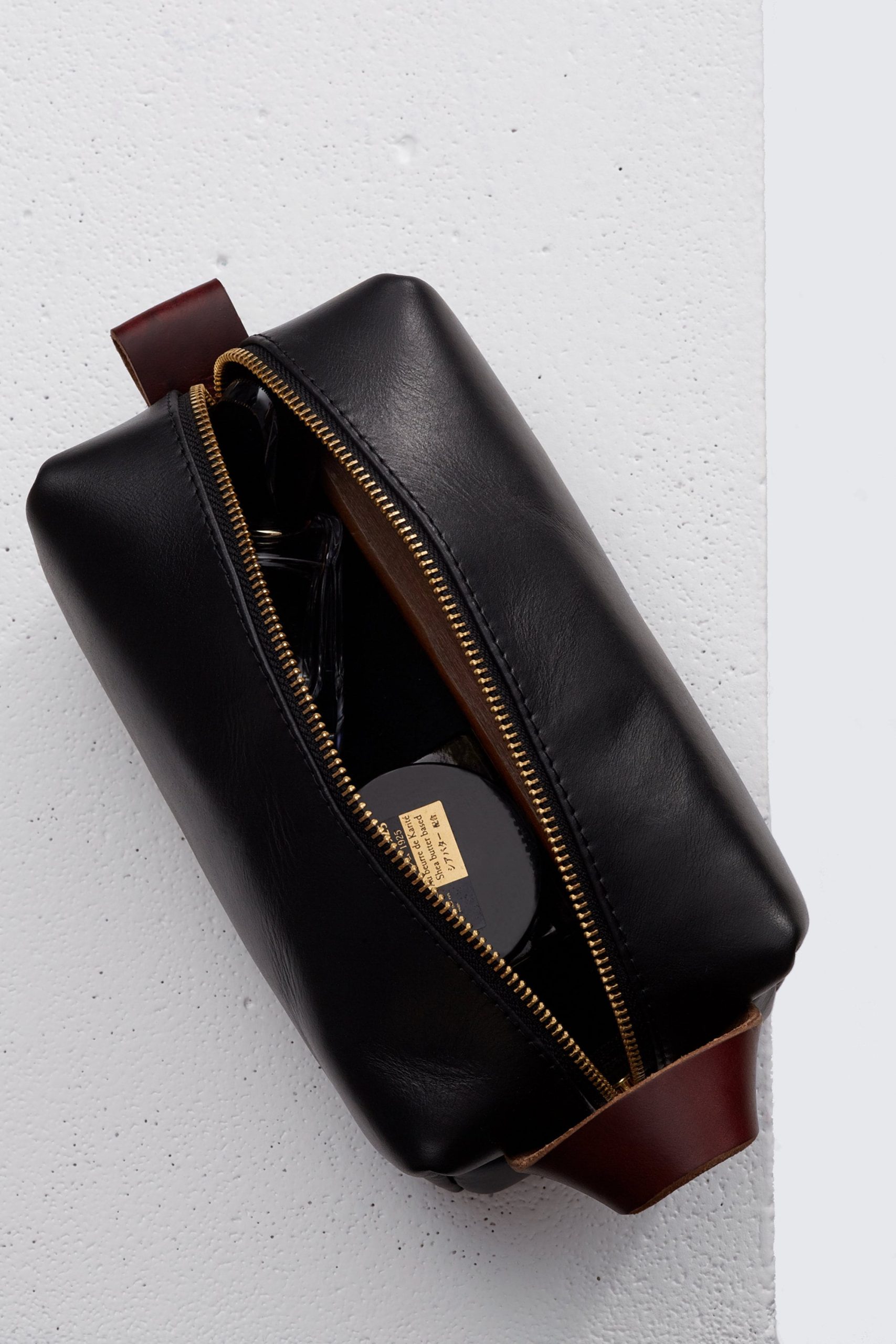 Horween Black Chromexcel Leather Dopp Kit Bag / Horween Black Chromexcel Leather Dopp Kit Bag /