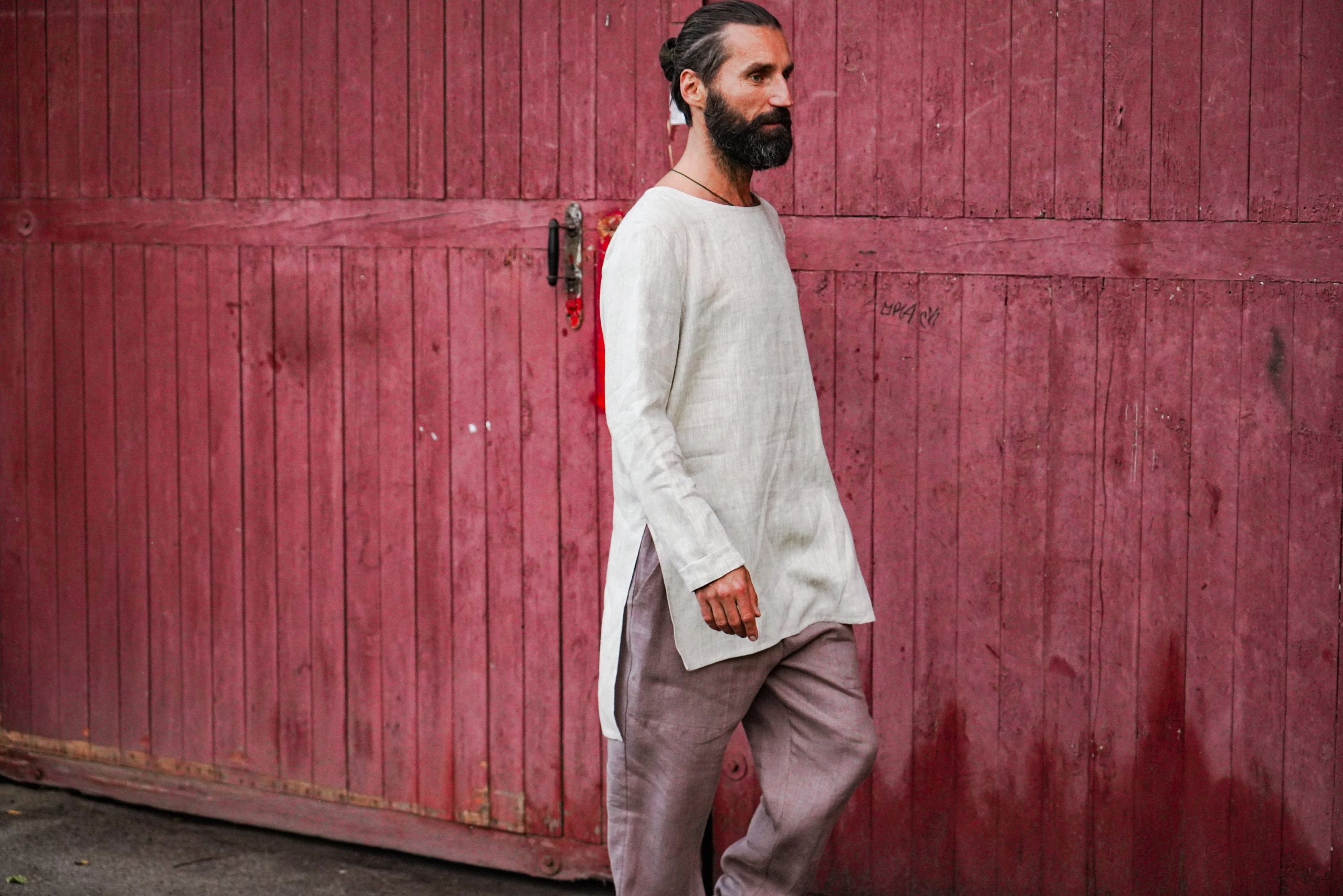 Linen T Shirt With Side Slits Men's Basic Linen T Shirt With Side Slits Men's Basic